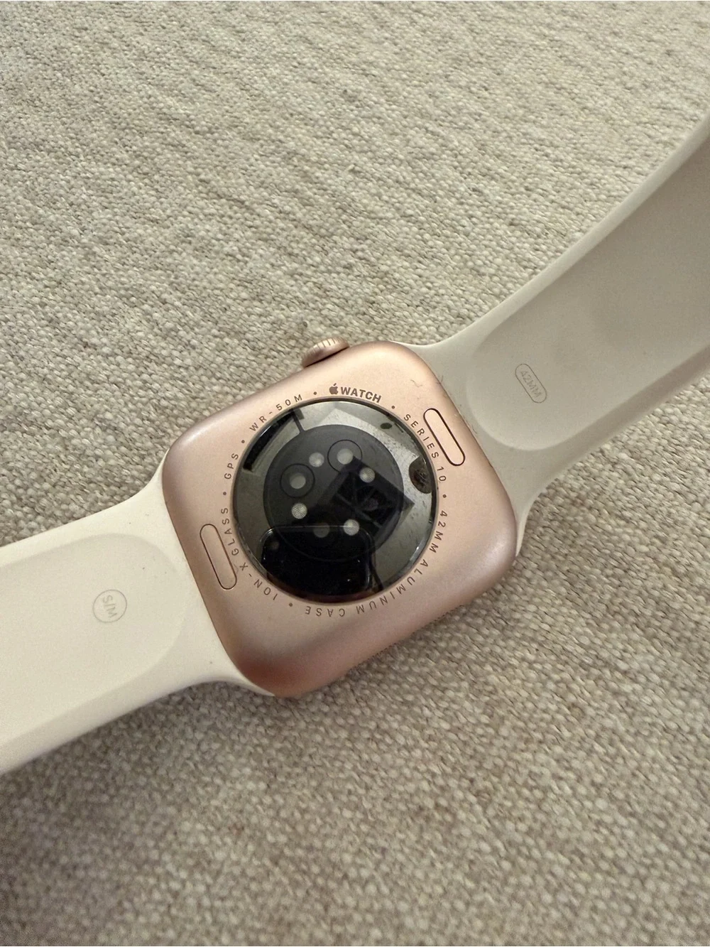 Apple Watch Series 10 Rose Gold 42mm GPS with White Sports Band